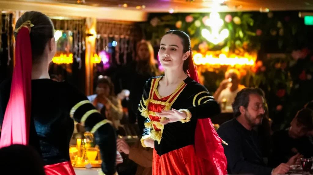 cruise-on-bosphorus-dinner-cruise (10)