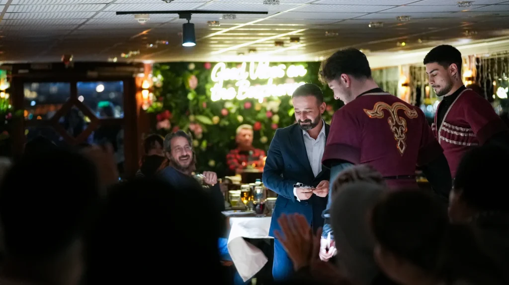 cruise-on-bosphorus-dinner-cruise (14)